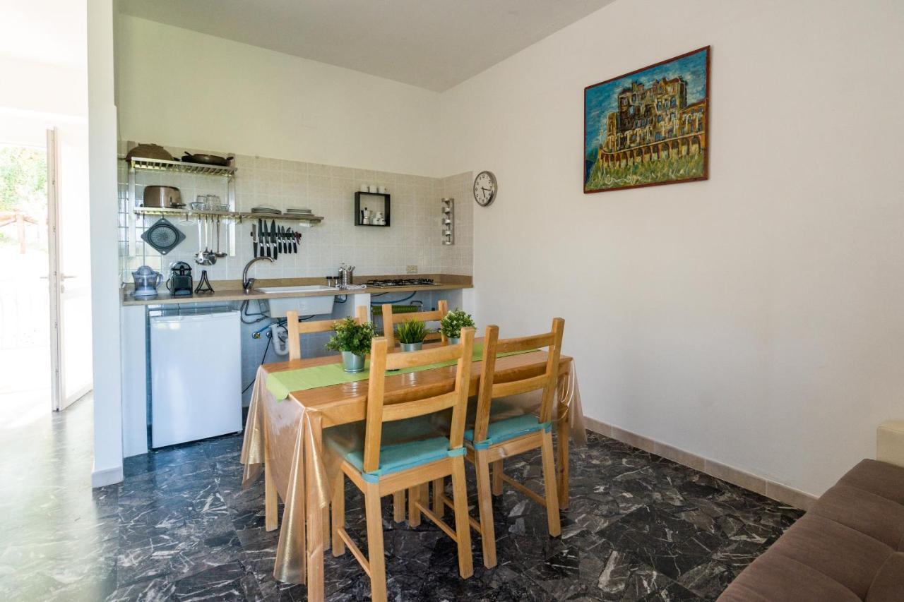 Borgo Canneto Rodi Garganico Buitenkant foto