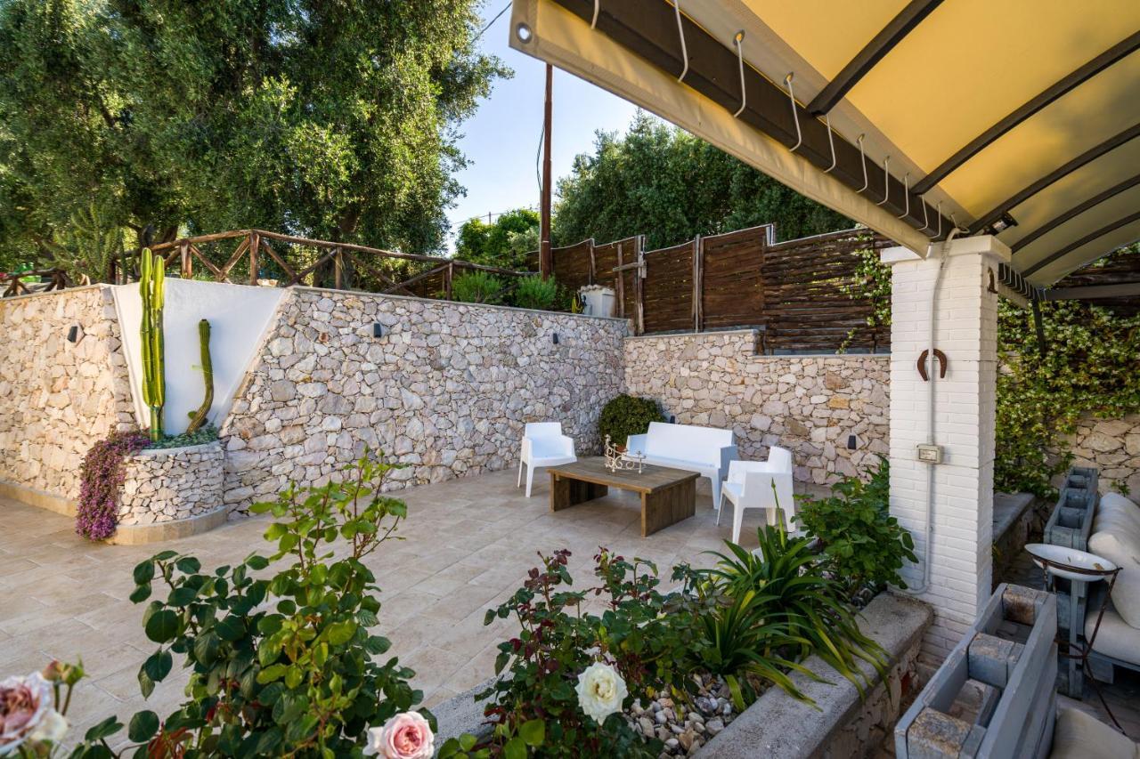Borgo Canneto Rodi Garganico Buitenkant foto
