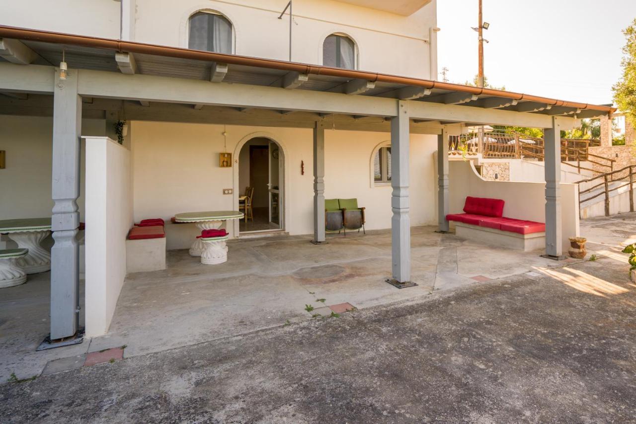 Borgo Canneto Rodi Garganico Buitenkant foto