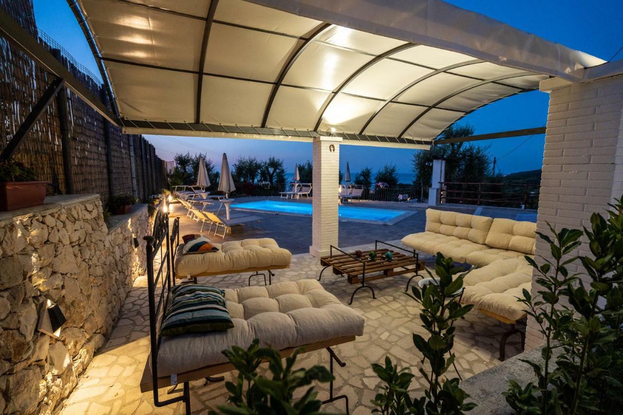 Borgo Canneto Rodi Garganico Buitenkant foto