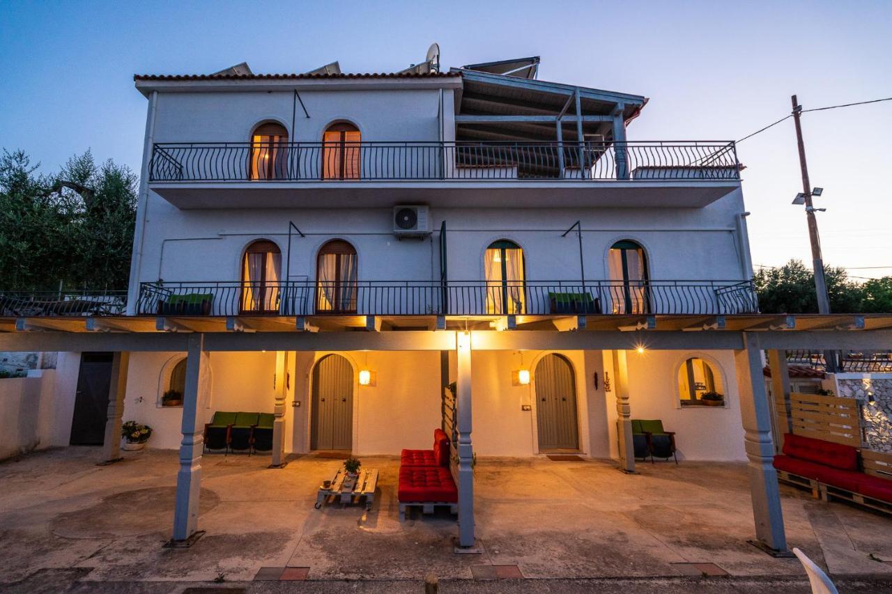 Borgo Canneto Rodi Garganico Buitenkant foto
